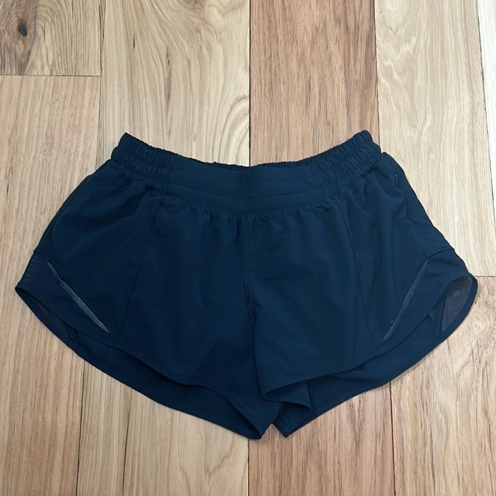 Hotty Hot lululemon navy shorts